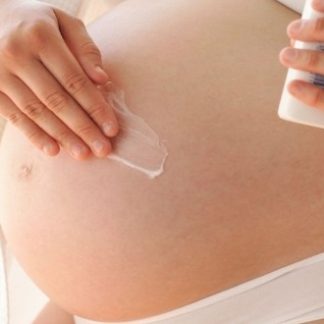 Kem chống nắng dùng cho bà bầu