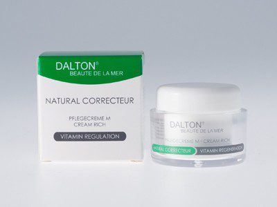 Kem dưỡng chăm sóc và làm lành sẹo DALTON - NATURAL CORRECTEUR CARE CREAM M