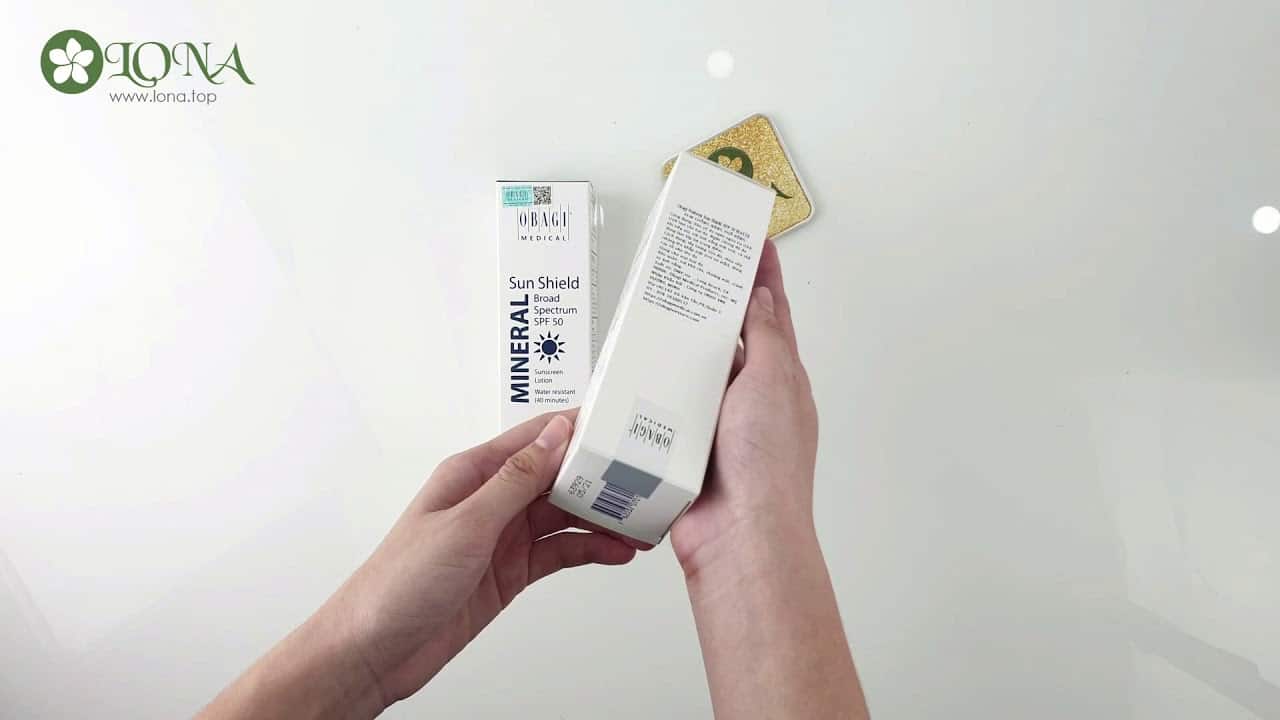 Kem chống nắng Sunshield Mineral Broad Spectrum SPF 50