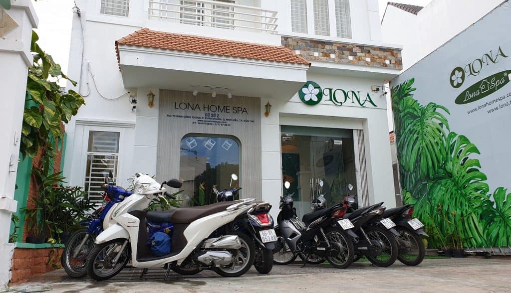 Lona Top cơ sở 2