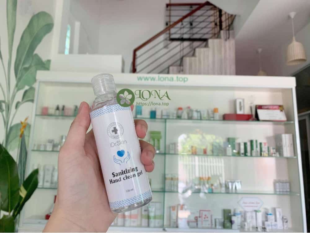 Nước Rửa Tay Diệt Khuẩn Sanitizing Hand Clean Gel hiện đang có mặt tại nhà Lona