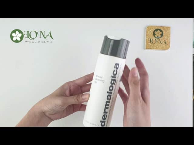 sữa rửa mặt chứa collagen