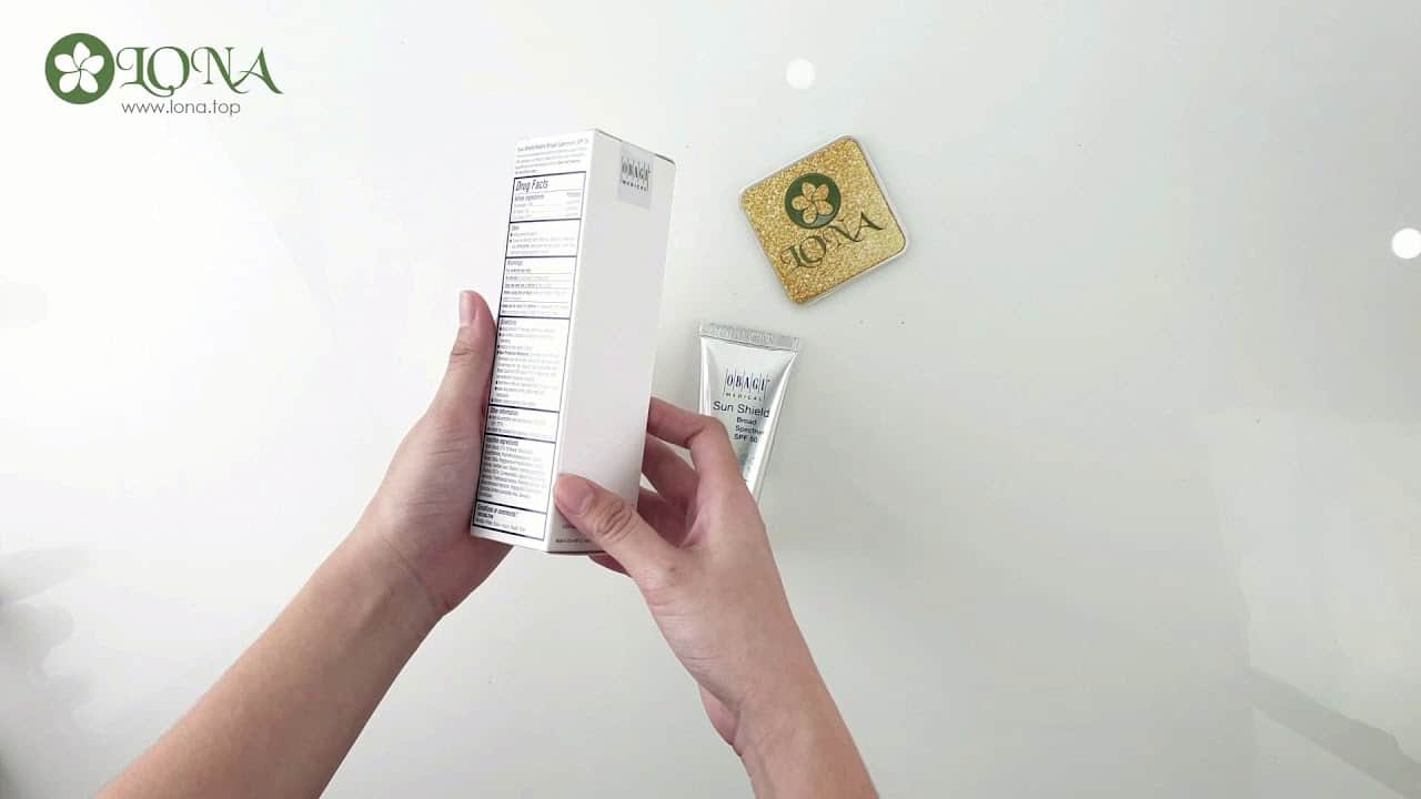Sunshield Matte Broad Spectrum Spf 50 chống nắng chính hãng