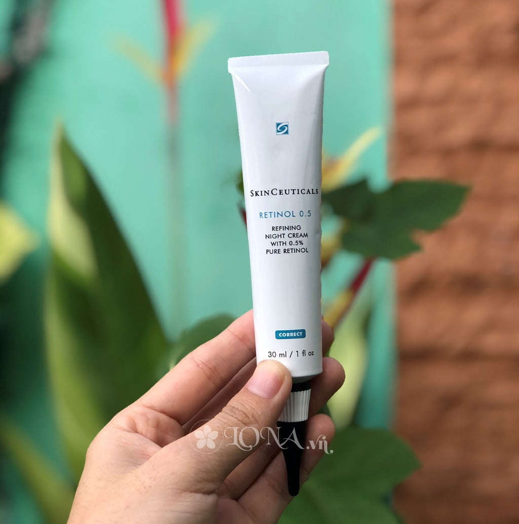 Với Cách sử dụng Retinol Skinceuticals đúng cách, chuyên gia da liễu hướng dẫn áp dụng sản phẩm vào ban đêm, kết hợp với dưỡng ẩm phù hợp để giảm thiểu kích ứng và tối ưu hiệu quả chống lão hóa.