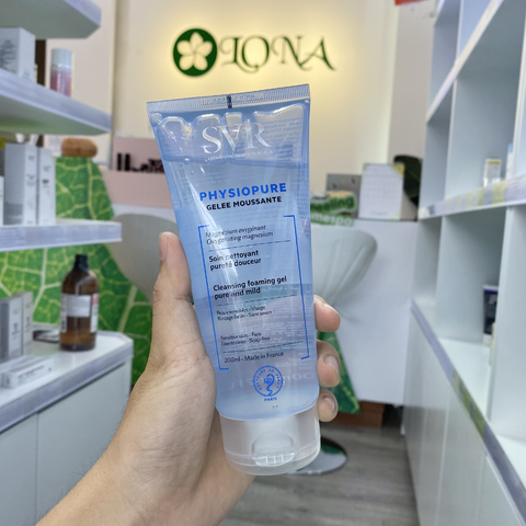 sữa rửa mặt svr cho da nhạy cảm
