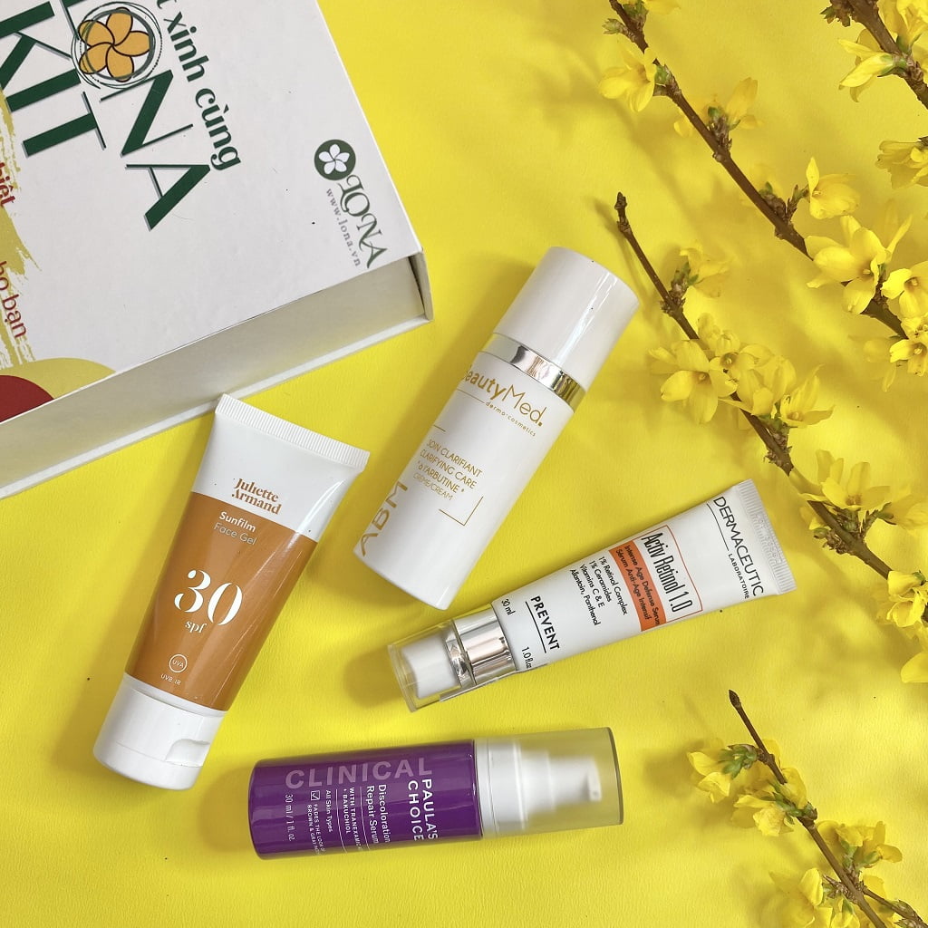 bộ chăm sóc chứa retinol