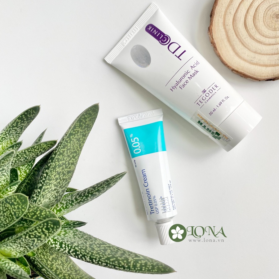 Kết hợp Tretinoin và Hyaluronic Acid Đánh bay mụn, cấp ẩm hoàn hảo