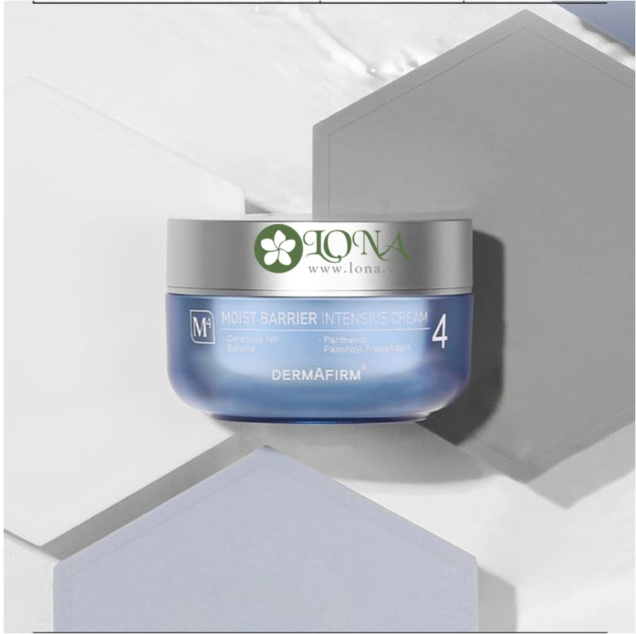 Kem dưỡng da Moist Barrier Intensive Cream M4