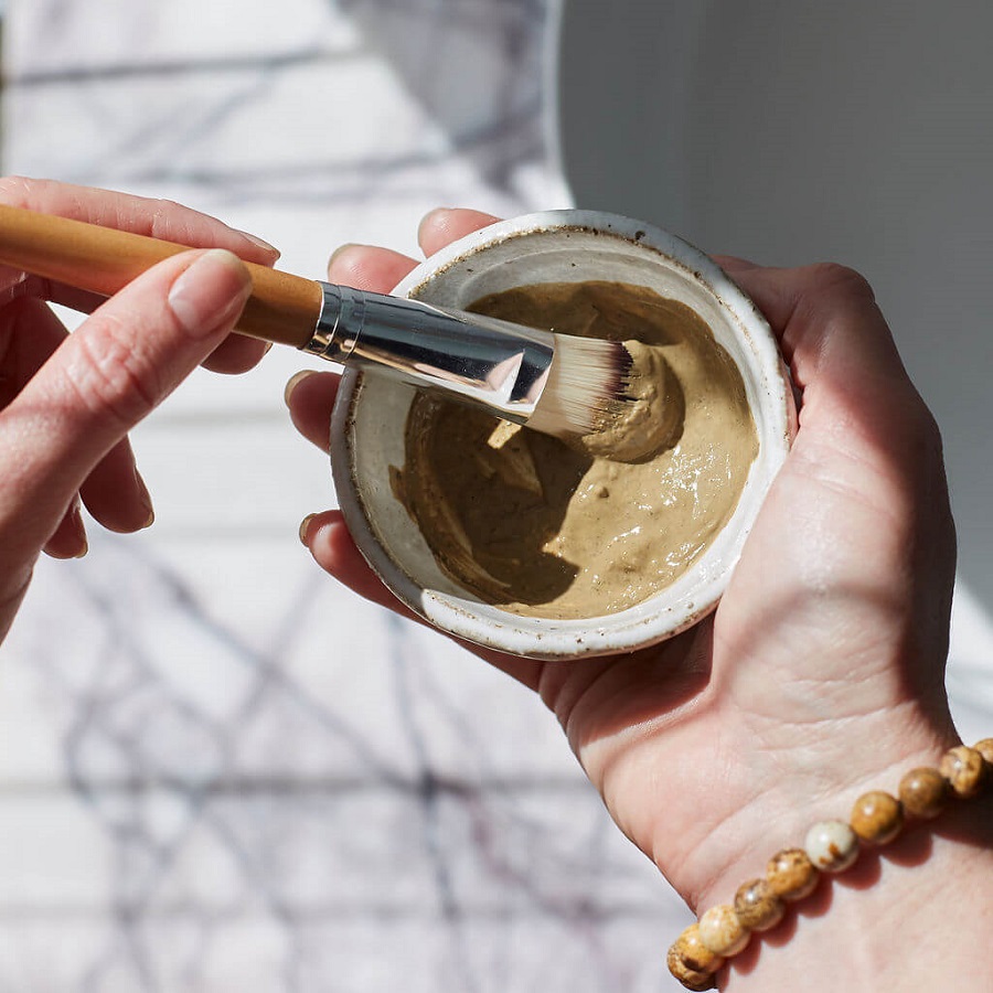 Phương pháp Cách sử dụng Kaolin cho người mới bắt đầu được khuyến nghị bởi các chuyên gia da liễu nhằm mang lại hiệu quả kiểm soát dầu và bảo vệ làn da nhạy cảm.