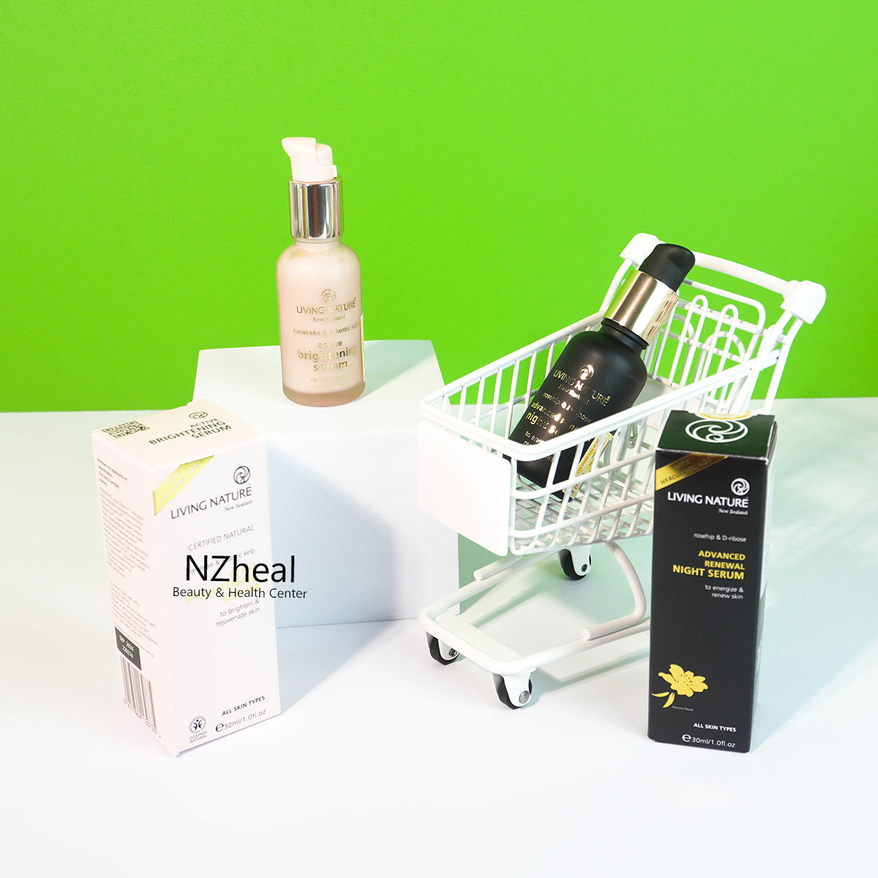 Bộ đôi serum dưỡng sáng da Living Nature Active Brightening Serum và Renewal Night Serum (ngày & đêm)