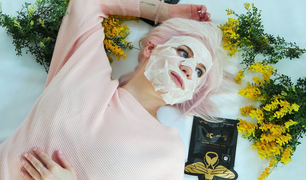 Living Nature Bee Venom Mask - mặt nạ nọc ong dưỡng da, chống lão hóa