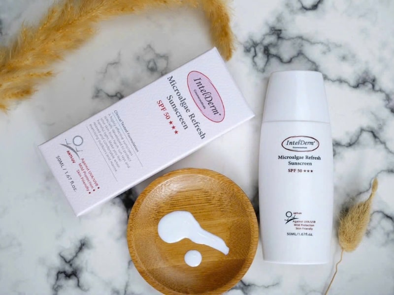 Microalgae Refresh Sunscreen SPF 50***