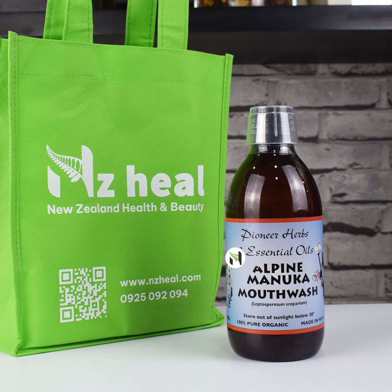 Nước súc miệng mật ong Manuka NelsonHoney Alpine Manuka Mouthwash 100ml