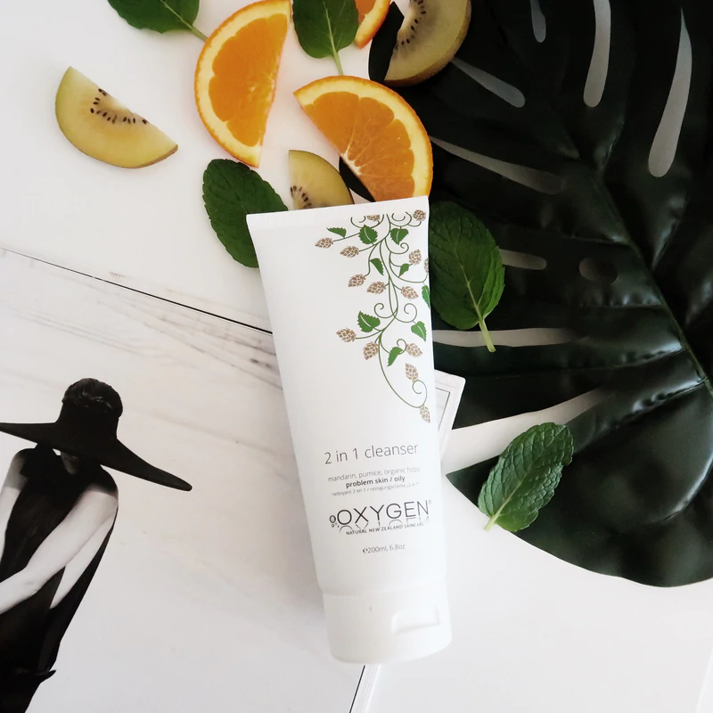 Sữa rửa mặt cho da dầu mụn và nhạy cảm OXYGEN 2 in 1 Cleanser 200ml