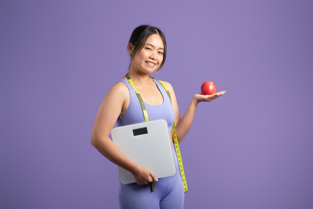 Với kinh nghiệm của chuyên gia Lona, cách giảm cân nhanh nhất được kết hợp cùng bí quyết giảm cân đột phá giúp giảm cân nhanh, an toàn và hiệu quả thông qua việc cân bằng dinh dưỡng và luyện tập hợp lý.