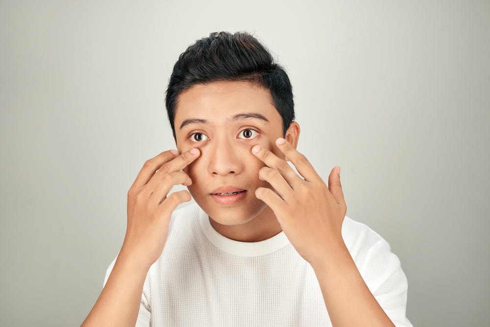 Trong quá trình tìm hiểu cách hết thâm mắt, chuyên gia khuyên rằng việc nhận diện nguyên nhân thâm quầng mắt và thực hiện cách trị thâm mắt tại nhà đều đặn sẽ góp phần nâng cao hiệu quả của phương pháp giảm thâm mắt hiện đại.