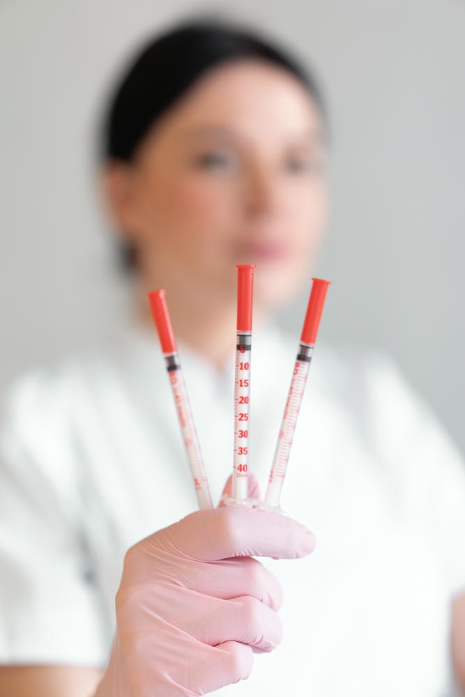 Ảnh chụp các loại filler Juvederm cho thấy filler juvederm có mấy loại khác nhau, được áp dụng bởi chuyên gia da liễu thẩm mỹ với hiệu quả filler Juvederm vượt trội và đảm bảo an toàn filler Juvederm.