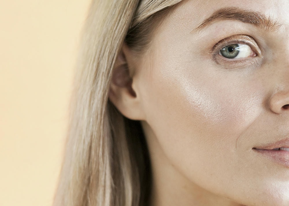 Glowy skin là gì: Được thiết kế bởi chuyên gia Glowy Skin để trẻ hóa da, phương pháp chăm sóc da tại Lona Skin Lab đem lại hiệu quả căng bóng da vượt trội.
