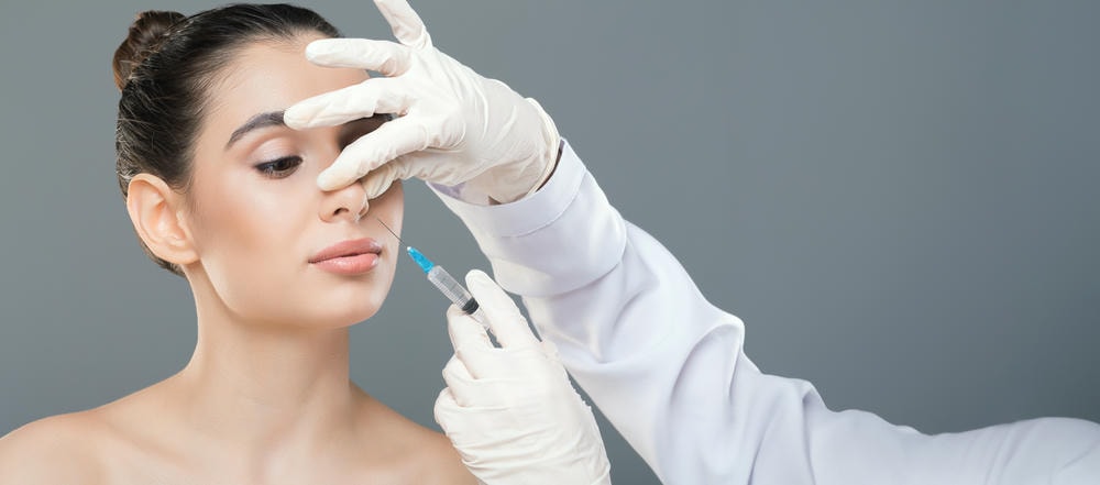 Với kinh nghiệm lâu năm, phương pháp tiêm Botox kết hợp cơ chế Botox tiên tiến đã chứng minh được tác dụng Botox ấn tượng, qua đó ứng dụng thẩm mỹ Botox mang lại hiệu quả vượt trội khi tiêm Botox.