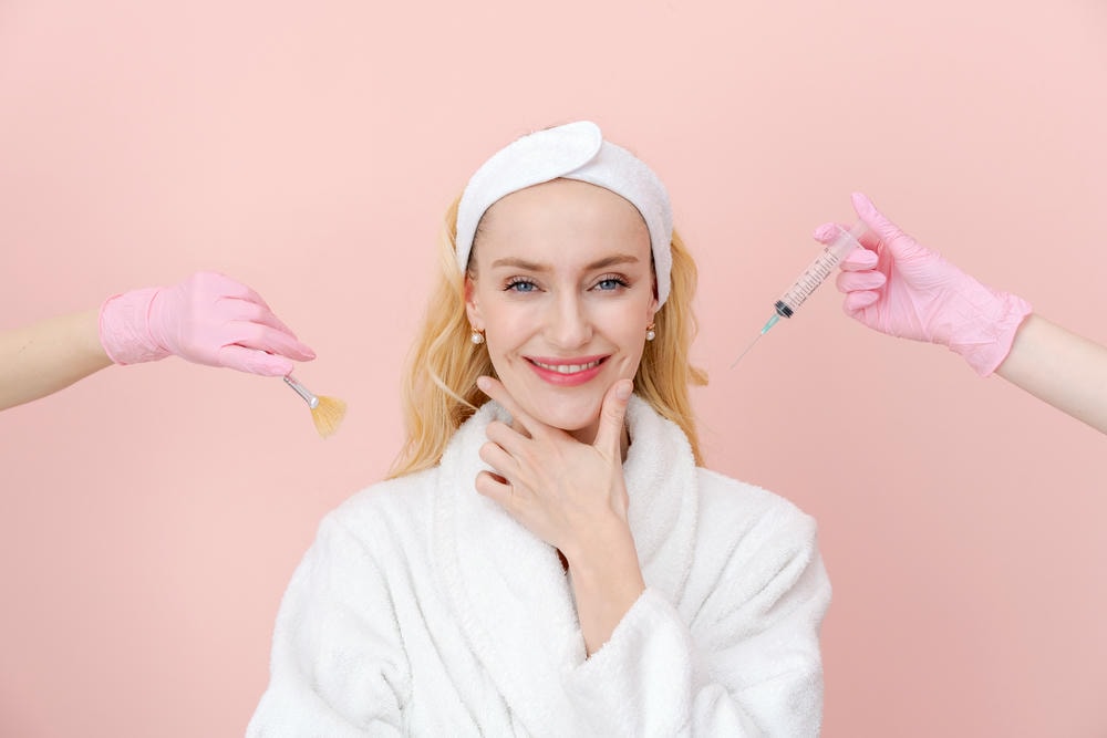 Phân tích ưu điểm tiêm filler rãnh cười và nhược điểm tiêm filler rãnh cười cho thấy rằng phương pháp này mang lại hiệu quả trẻ hóa tự nhiên đồng thời đòi hỏi sự tinh tường trong quá trình thực hiện.
