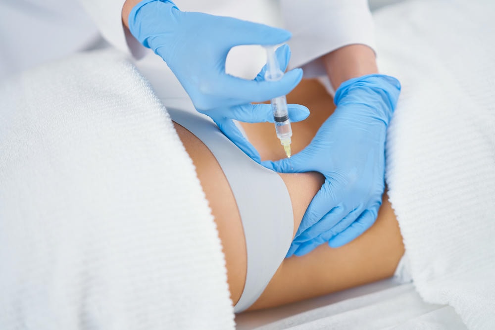 tiêm giảm mỡ bụng. Hình ảnh điều trị phân giải lipid trên các bộ phận khác nhau của cơ thể phụ nữ