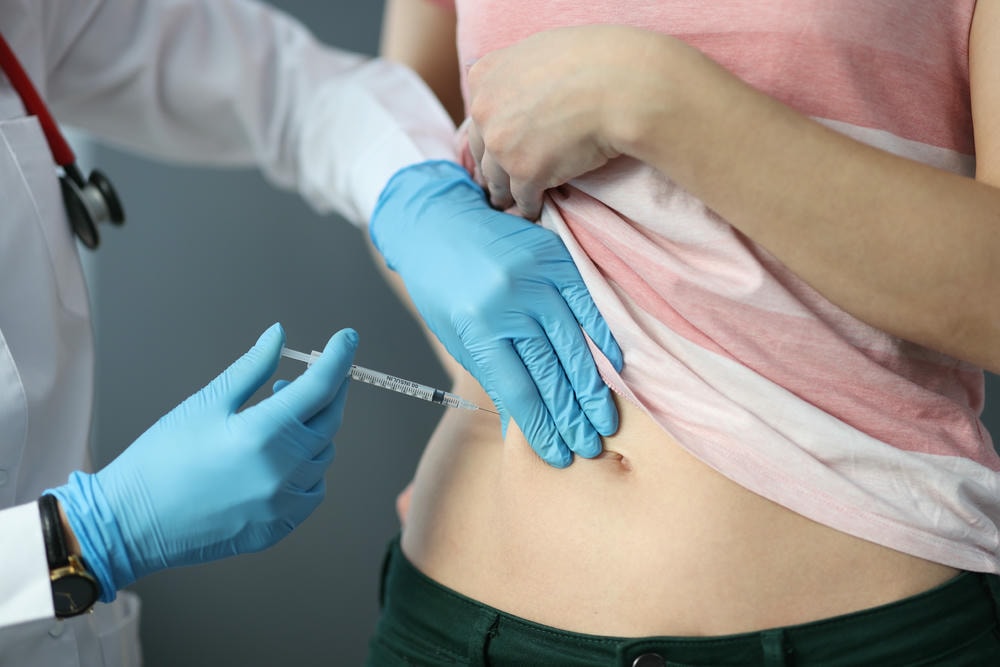 Phương pháp tiêm tan mỡ bụng tại Lona Skin Lab được chứng minh qua từng bước tiêm giảm mỡ cẩn trọng, mang lại hiệu quả giảm mỡ bụng và khẳng định phương pháp giảm mỡ hiệu quả trong chăm sóc sắc đẹp.