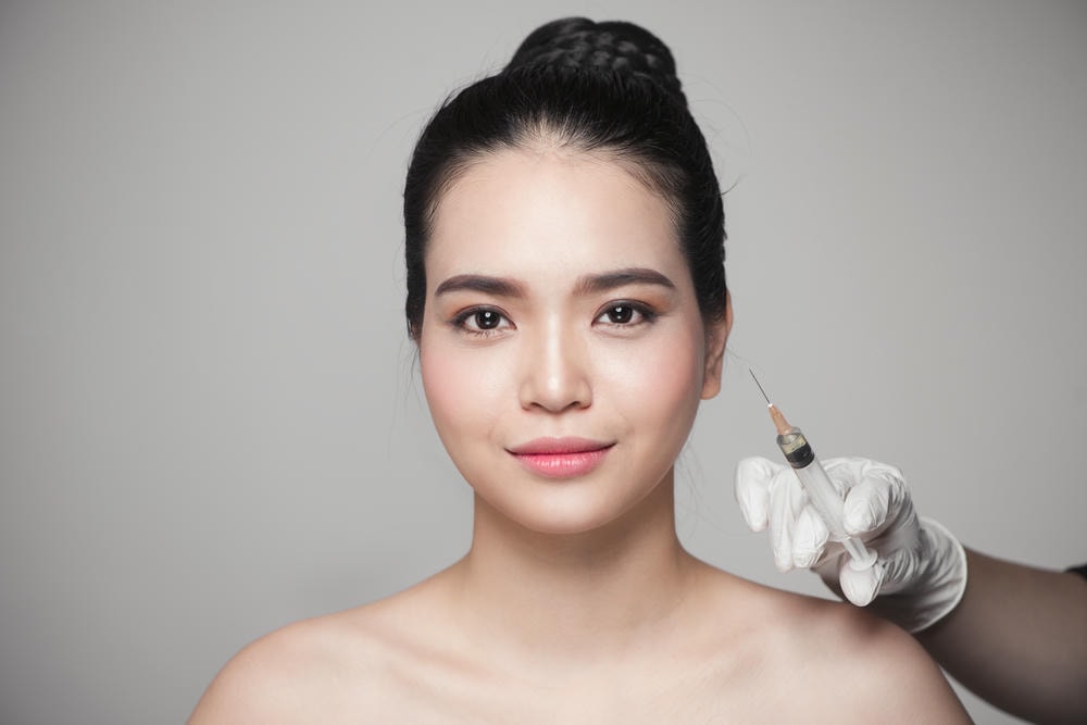 Quy trình tiêm tan mỡ má hiện đại được kết hợp với phương pháp tiêm tan mỡ chuyên sâu, giúp giảm mỡ mặt đồng đều và duy trì hiệu quả tiêm tan mỡ mặt qua liệu trình thẩm mỹ không xâm lấn.