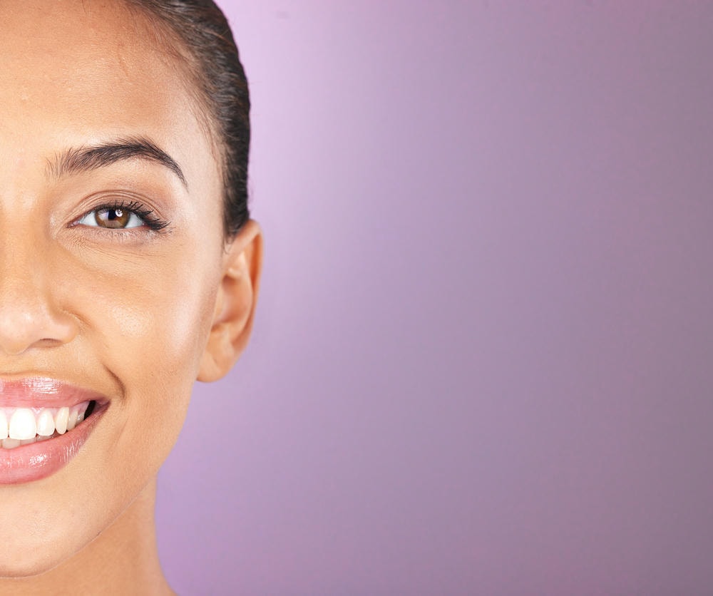 Phương pháp xoá rãnh cười hiện đại được chuyên gia Lona Skin Lab khuyến nghị giúp xoá rãnh cười hiệu quả bằng cách làm mờ rãnh cười, đồng thời hỗ trợ trẻ hoá da mặt theo tiêu chuẩn chuyên nghiệp.