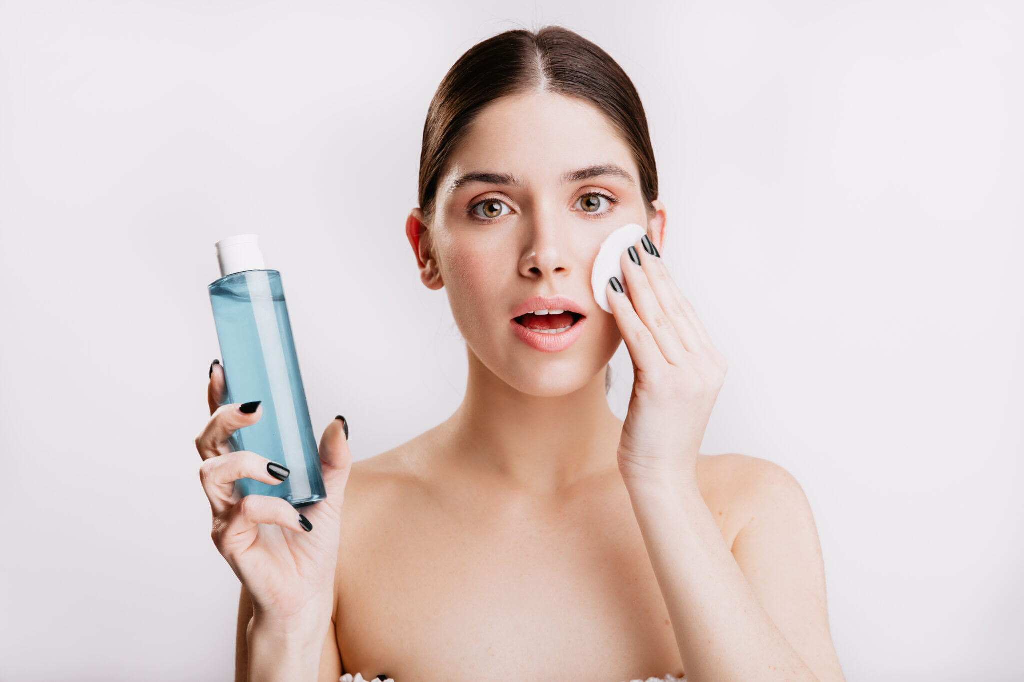 Hình ảnh sản phẩm toner của ISOV Hàn Quốc, thể hiện sự tinh tế