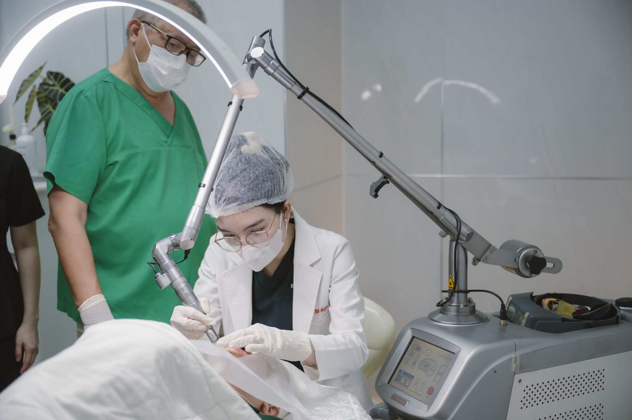 ISOV sau laser, ISOV sau laser, sản phẩm ISOV sau laser, kem tái tạo da ISOV, chăm sóc da sau laser, phục hồi da sau laser
