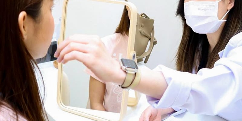 Biến chứng, tác dụng phụ và dấu hiệu cần khám lại ngay