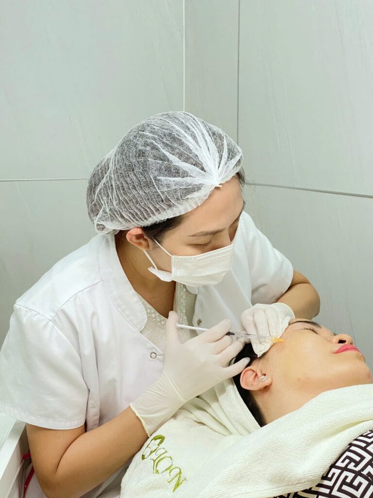 Ai là người phù hợp và ai không nên làm liệu trình tiêm AnteAGE?