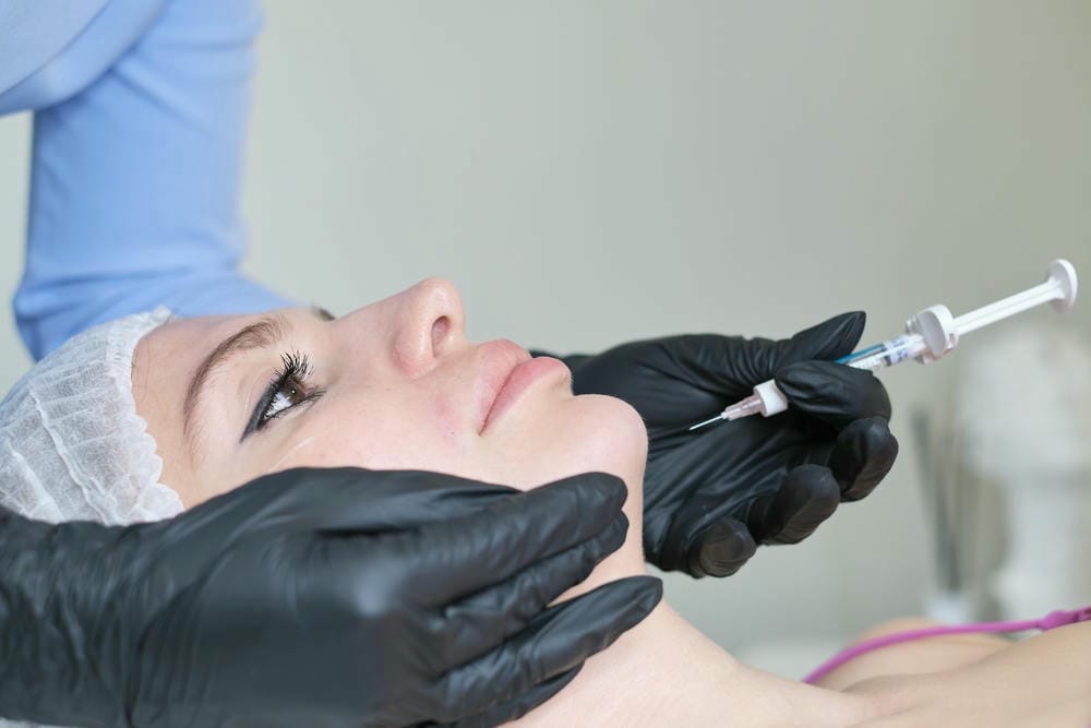 Tiêm filler cằm bao lâu thì đẹp và duy trì ra sao?