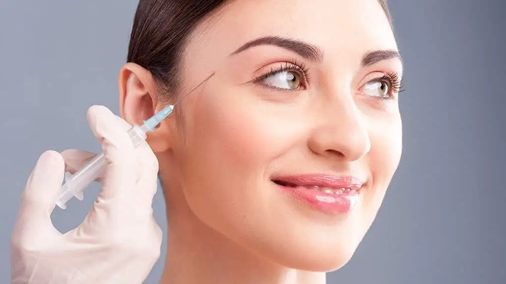 Quy trình tiêm an toàn với siêu âm dẫn đường: Bác sĩ sẽ làm gì để giảm rủi ro?
