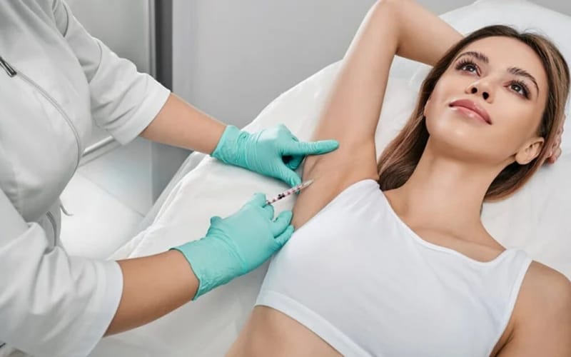 Chi phí tiêm Botox hôi nách phụ thuộc vào yếu tố nào?
