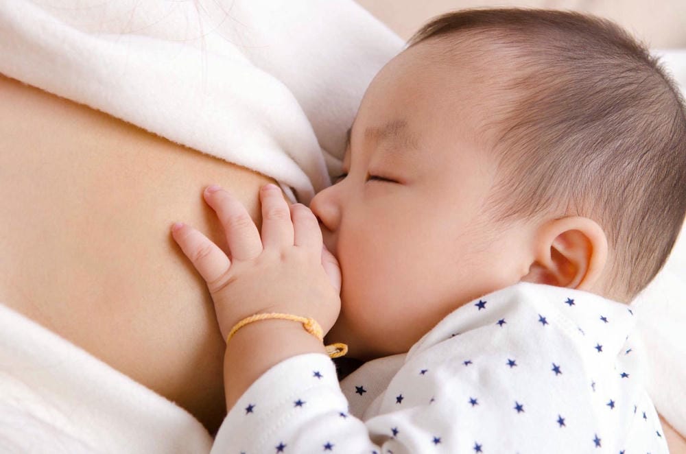 Những dấu hiệu cảnh báo sau khi tiêm cần can thiệp khẩn cấp