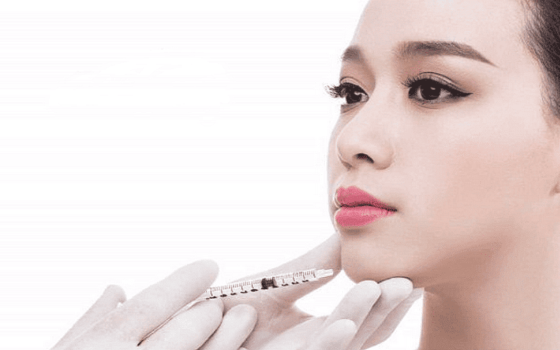 So sánh: Tiêm filler độn cằm hay phẫu thuật đặt implant/chỉnh cằm — nên chọn khi nào?