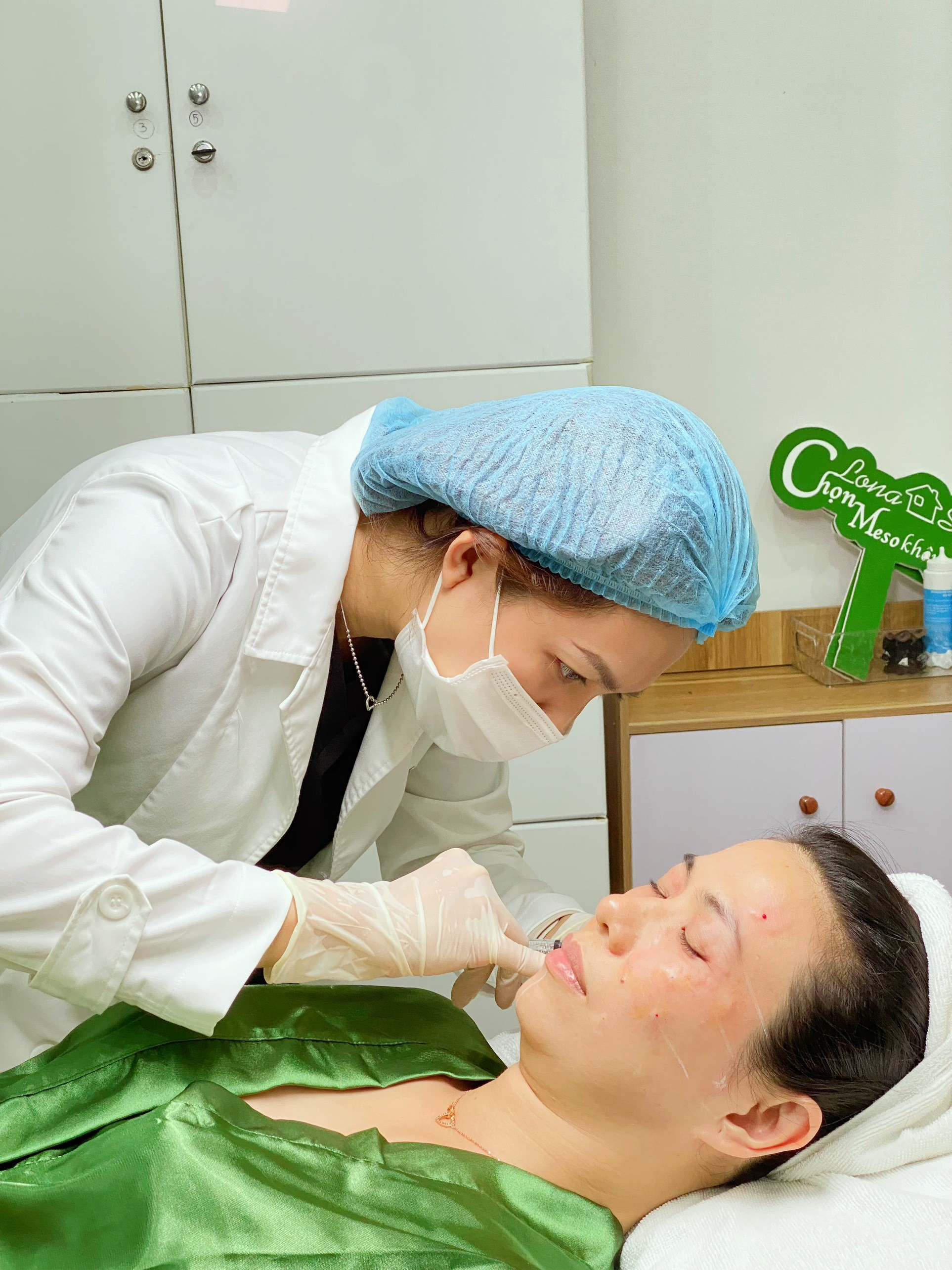 Hình ảnh minh họa về Profilo và Jalupro, tiêm Bap loại nào tốt nhất