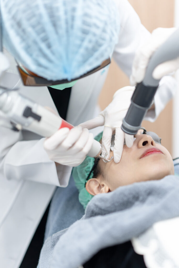 phục hồi da sau CO2 fractional, Juliette Armand, chăm sóc da sau laser CO2, tái tạo da sau laser, sản phẩm phục hồi da